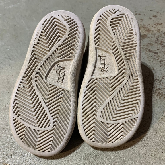 Puma kids shoes - Picture 2 of 4